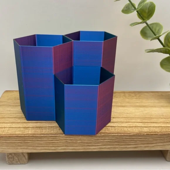 HEXAGONAL ORGANIZER | Makeup Brush Display | Desk Organizer (Brand New!) 💘 - Picture 5 of 16